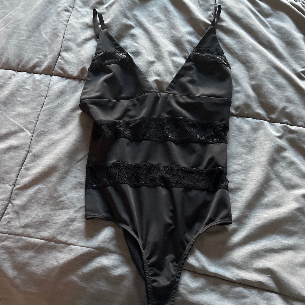 Dance & Marvel thing lace detailed body suit